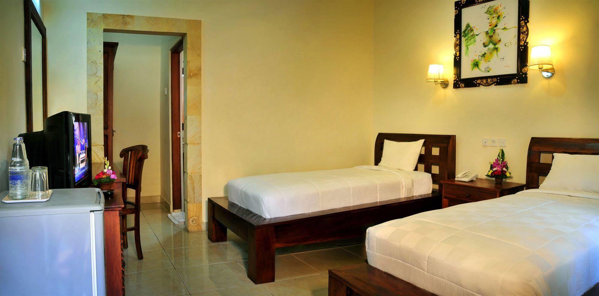 Puri Yuma Hotel 丹帕沙 外观 照片